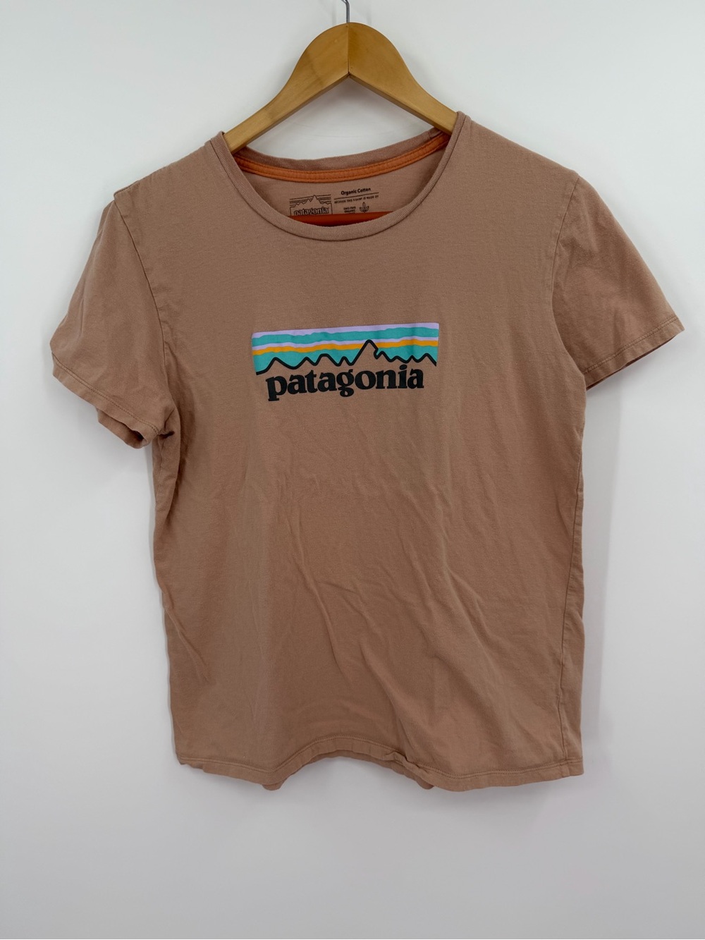 Patagonia P-6 Logo Organic Cotton Crewneck Tee Dusty Mauve Regular Fit Size M